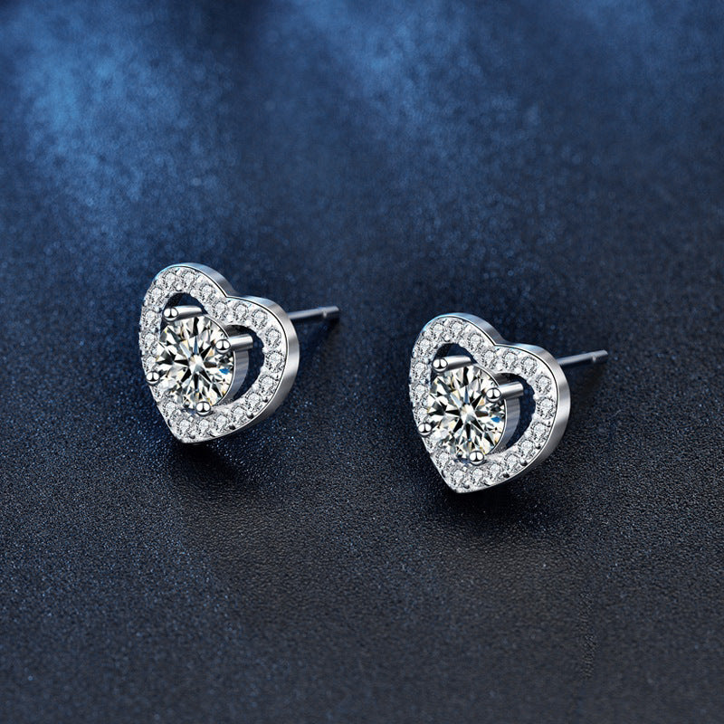 Moissanite four-prong S925 sterling silver heart-shaped earrings