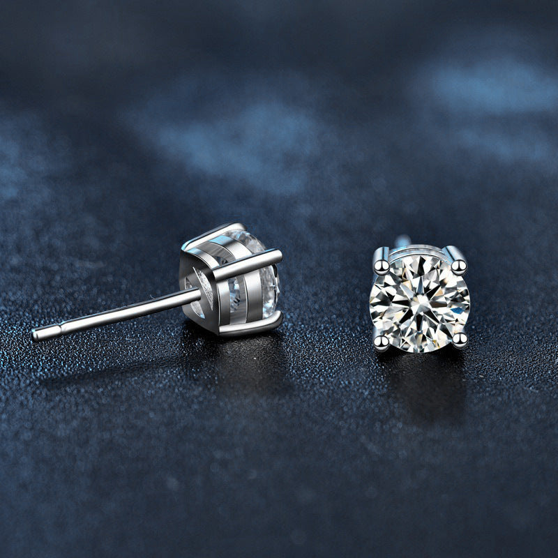 Four-claw Moissanite 925 sterling silver earrings