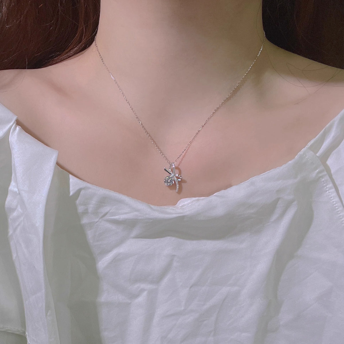 S925 Sterling Silver Bow Moissanite Necklace