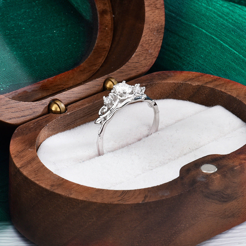 S925 Sterling Silver Moissanite Love Crown Ring