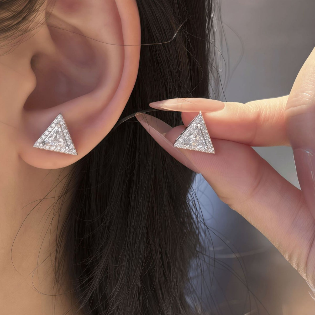 S925 Sterling Silver Ultra-Sparkly Triangular Moissanite Stud Earrings