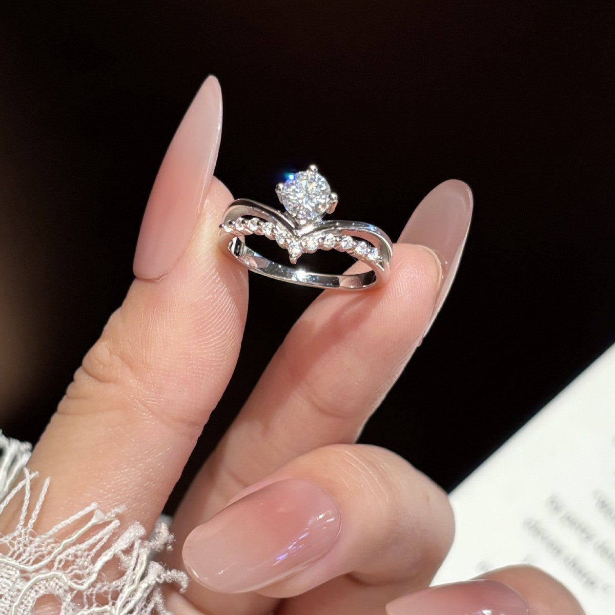 S925 Sterling Silver V-Shaped Princess Crown Moissanite Ring