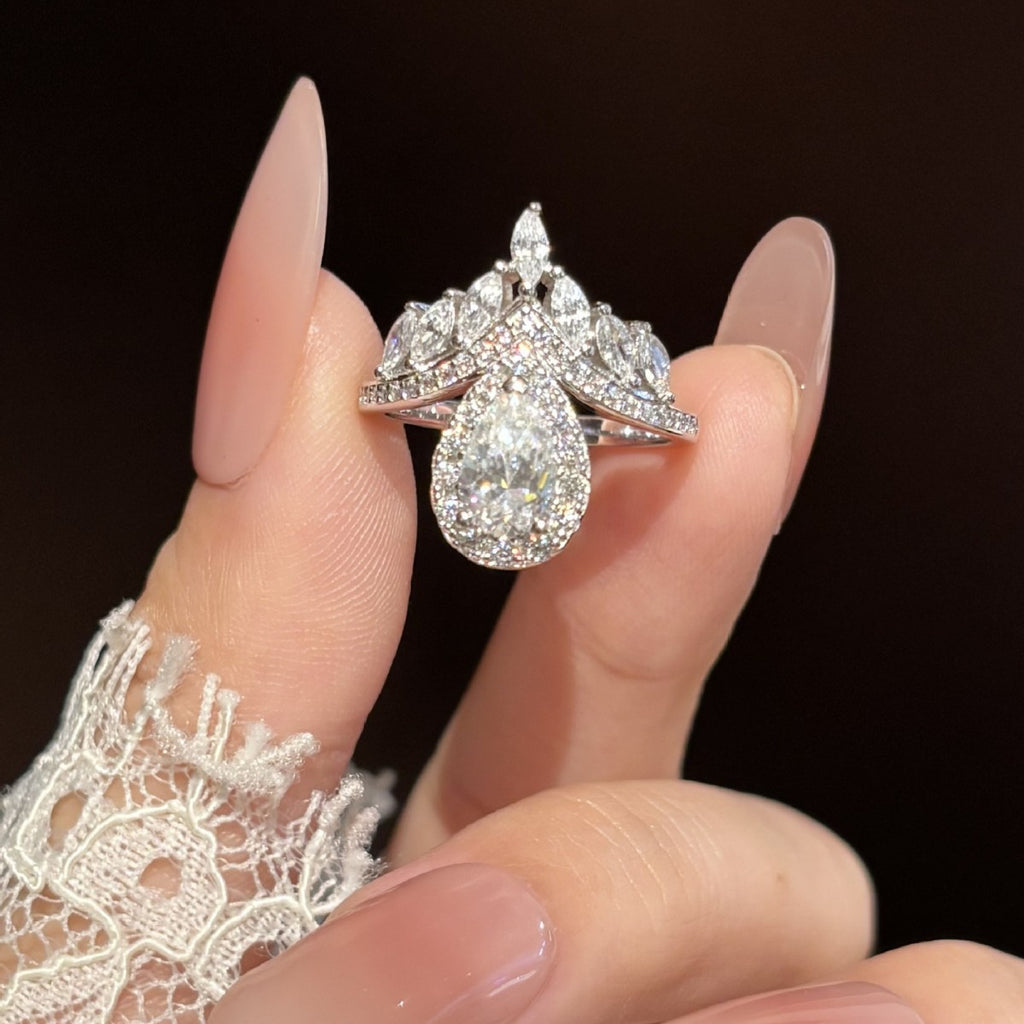 S925 Sterling Silver Teardrop Moissanite Ring