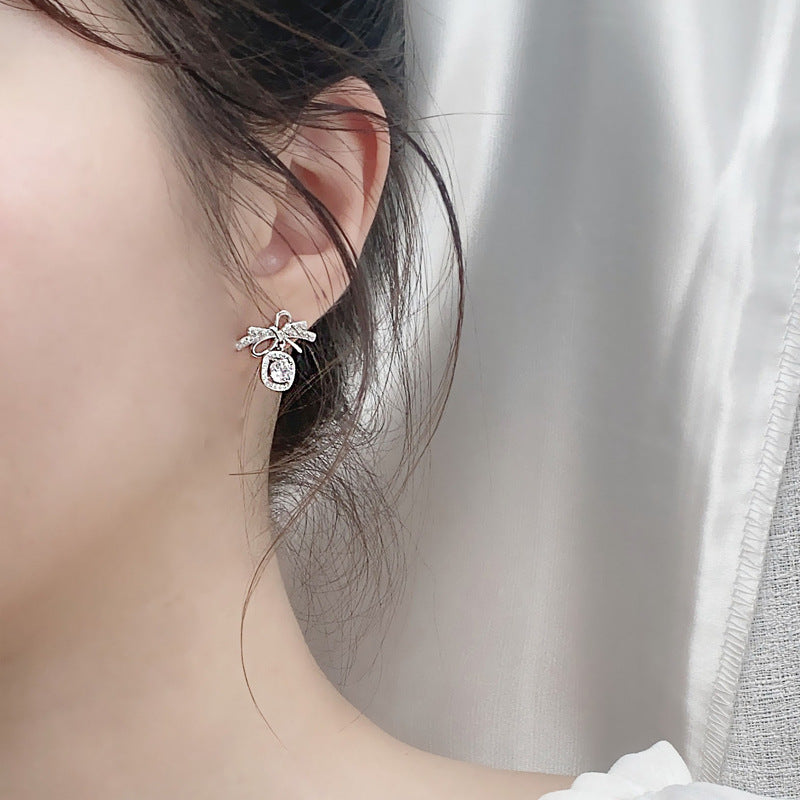 925 Sterling Silver Bow Stud Earrings with Moissanite