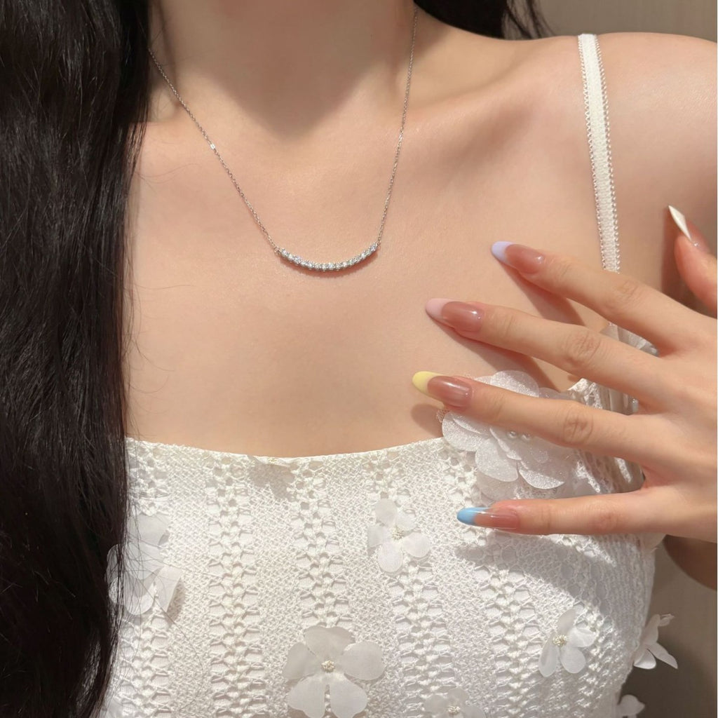 S925 Sterling Silver "Smile" Moissanite Necklace