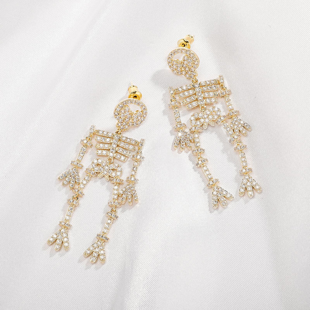 S925 Sterling Silver Halloween Novelty Bleeding Skull Earrings
