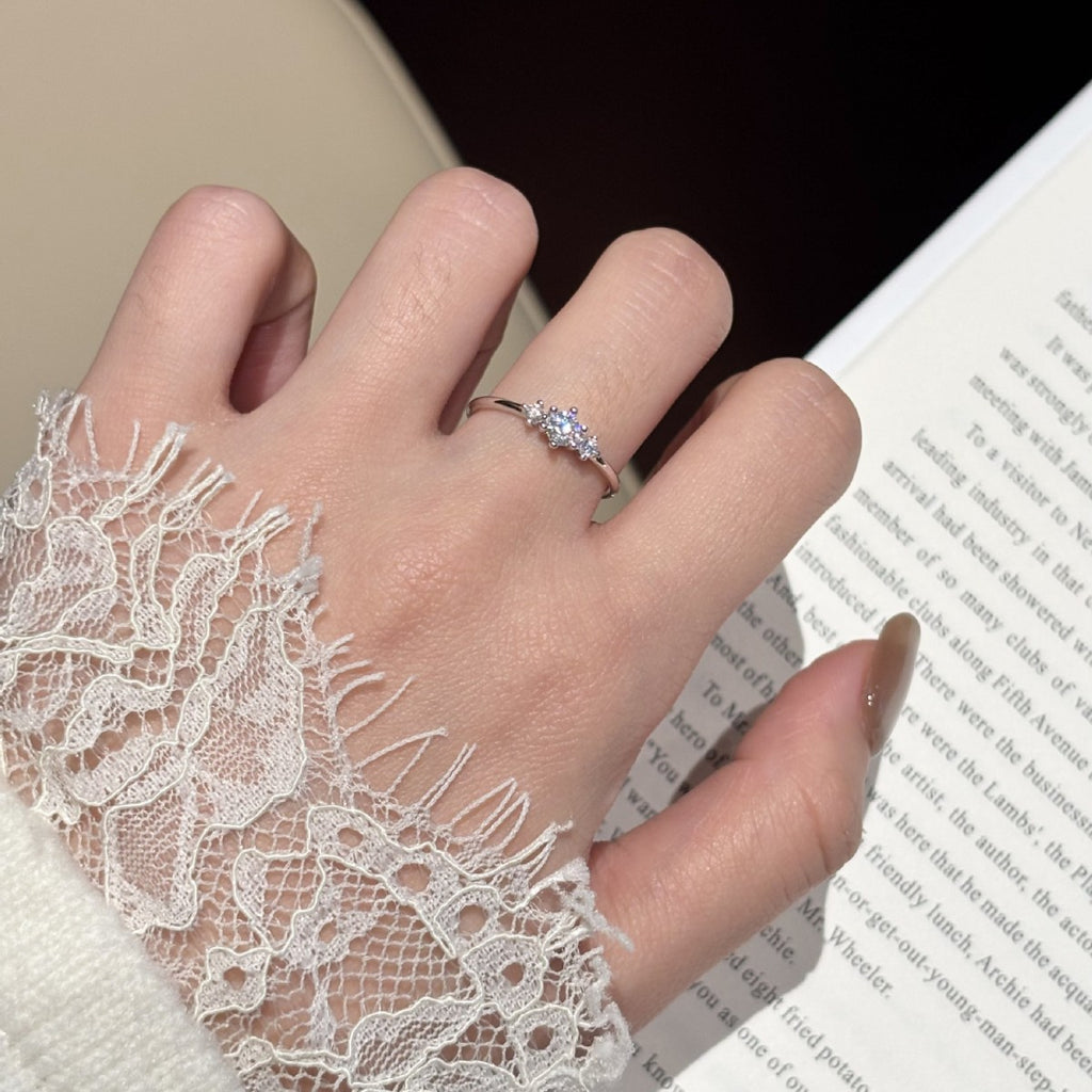 S925 Sterling Silver Moissanite Engagement Ring