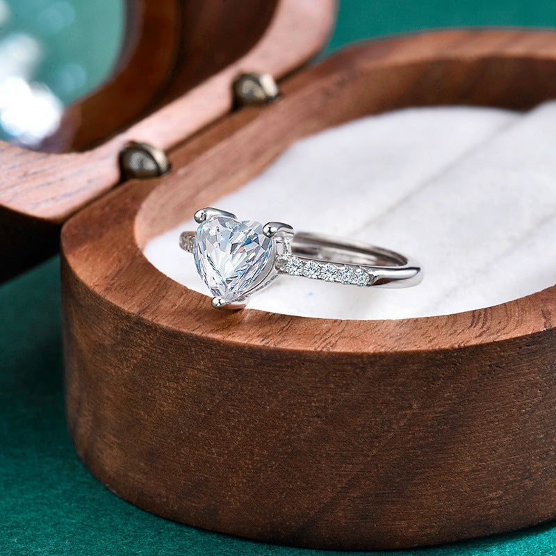 S925 Sterling Silver Heart Moissanite Ring