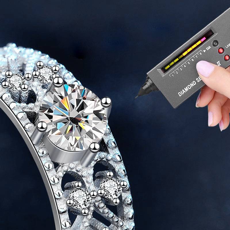 925 Sterling Silver Moissanite Hollow Out Ring