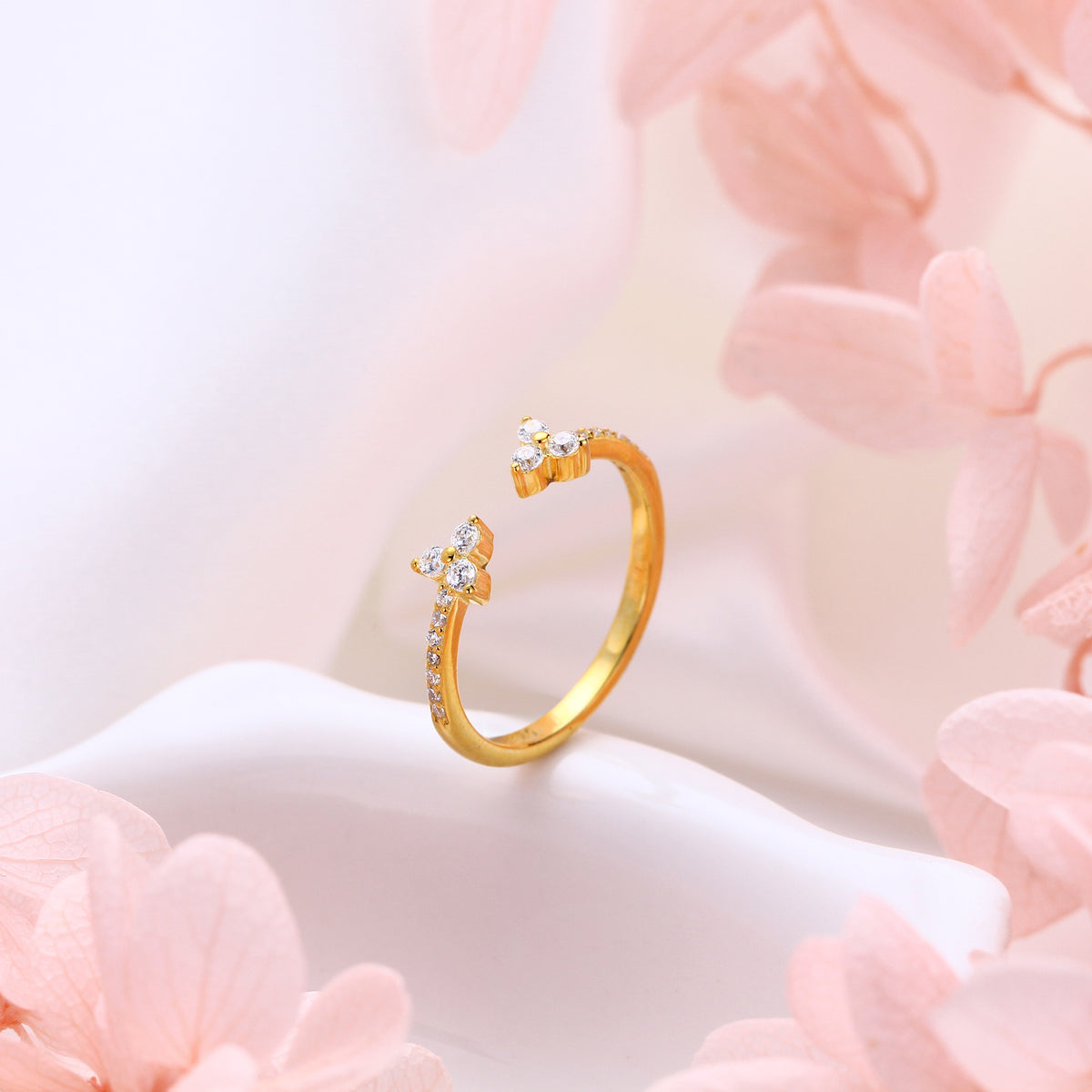 925 Sterling Silver Ring with Adjustable Opening and Zirconia for Delicate Small Flowers