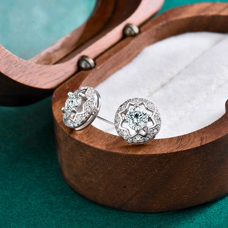 S925 Sterling Silver Star-Shaped Openwork Moissanite Four-Prong Earrings