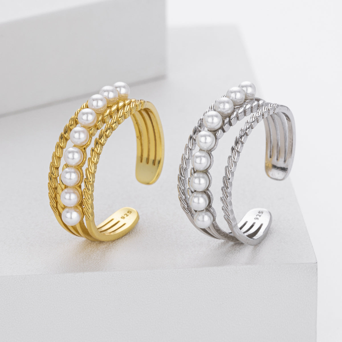 S925 Sterling Silver Elegant and Stylish Open Ring with Pearl Inlay