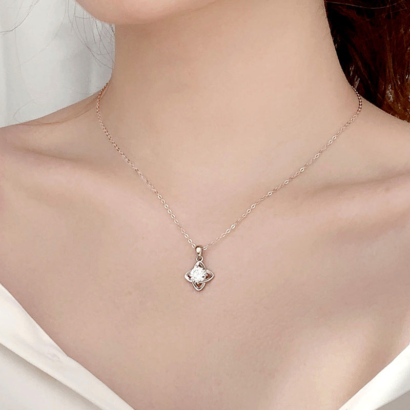 S925 Sterling Silver Moissanite Clover Pendant Necklace