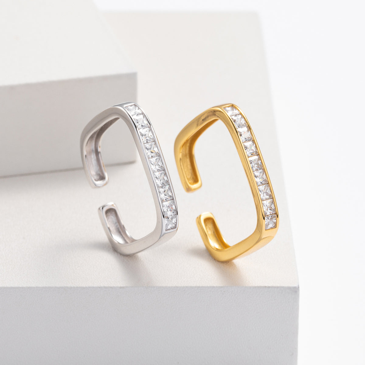 S925 sterling silver exquisite open ring set with square zircon stones