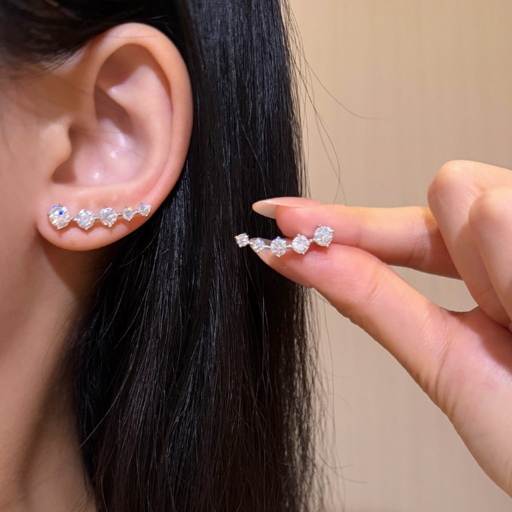 S925 Sterling Silver Curved D-Color Moissanite Stud Earrings