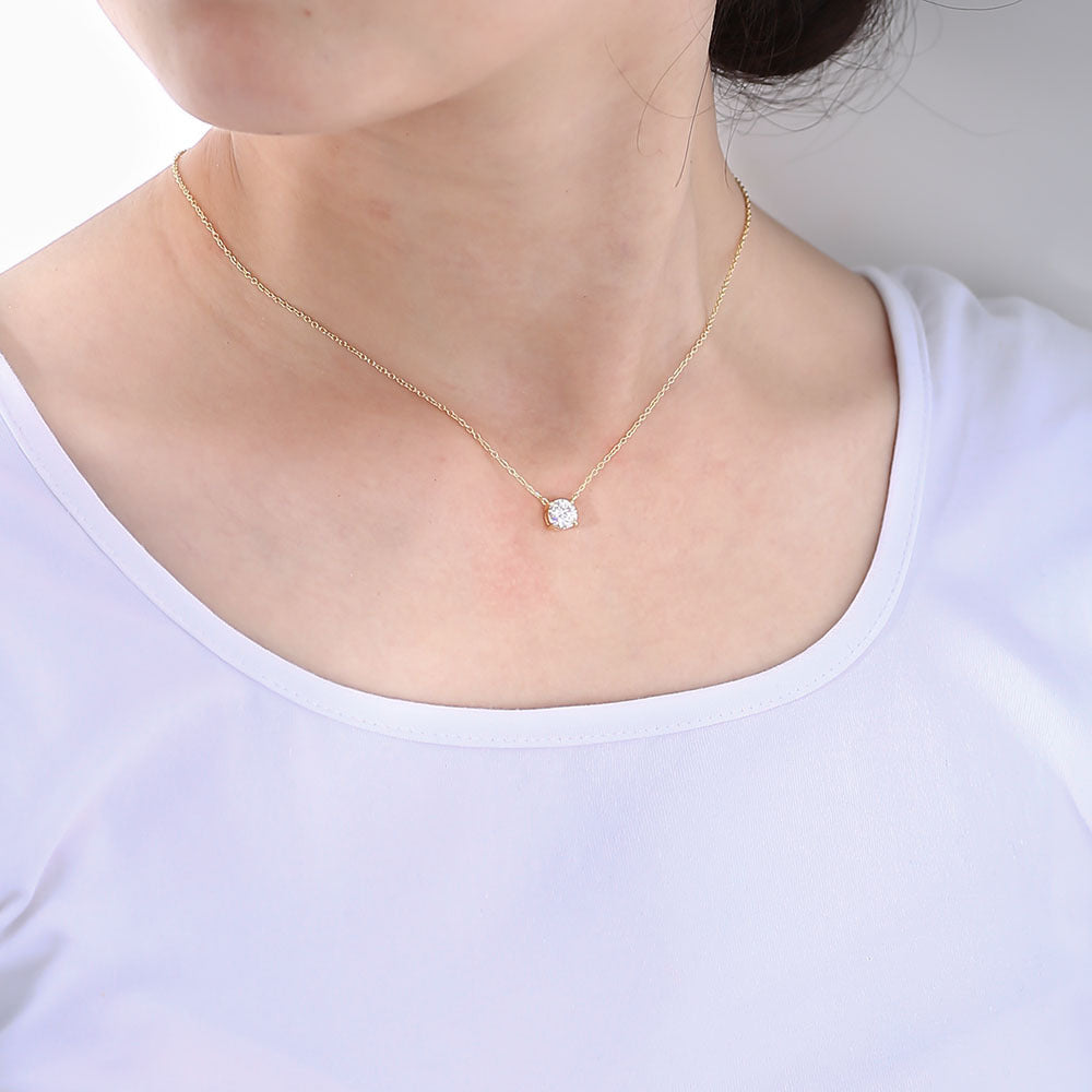 S925 Sterling Silver round Zircon Pendant Necklace