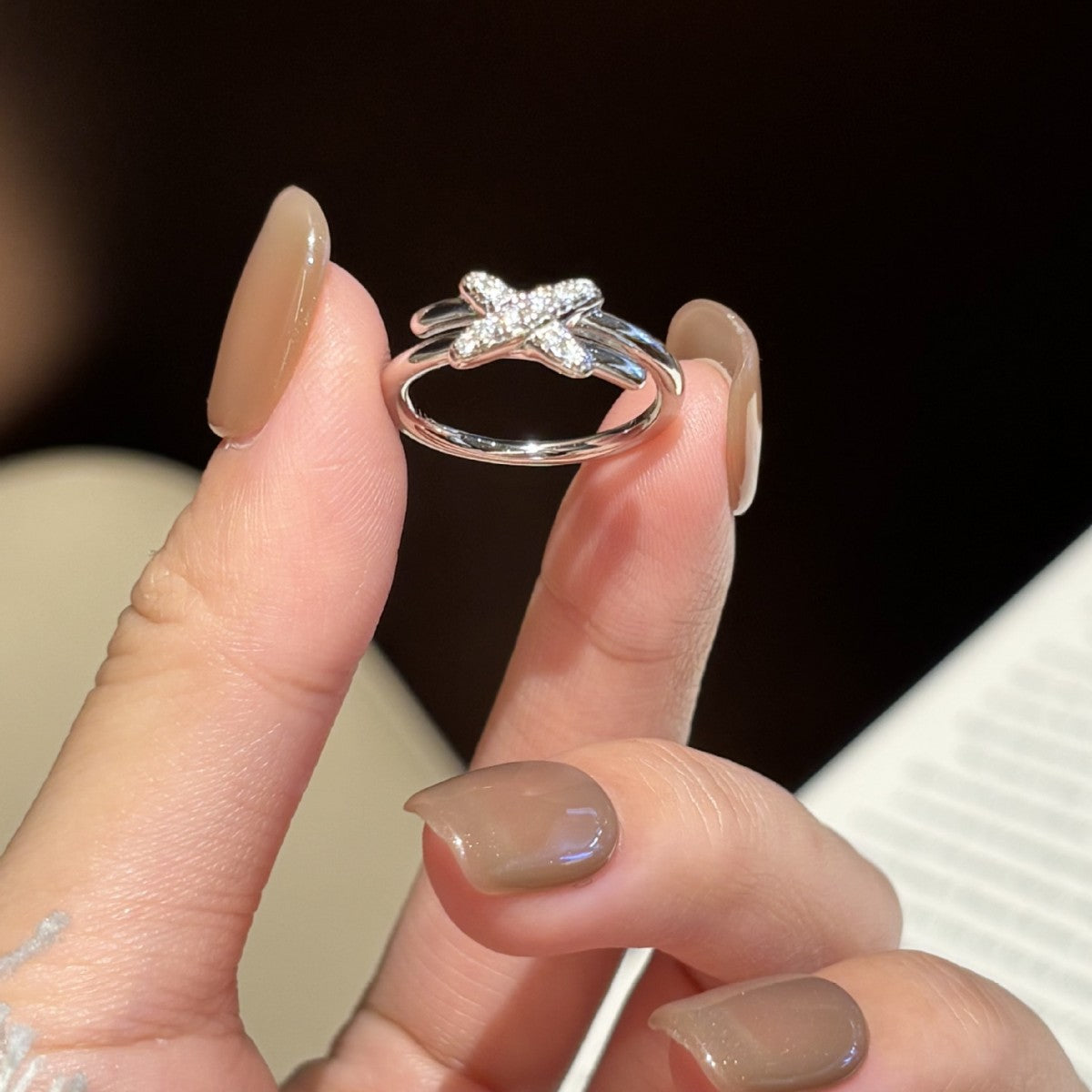 S925 Sterling Silver Moissanite Crisscross Ring
