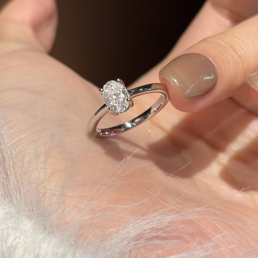 S925 Silver Oval-Shaped Ring with Colored Moissanite