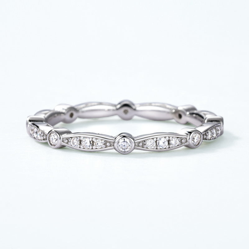 S925 Sterling Silver Thin-Band Moissanite Ring