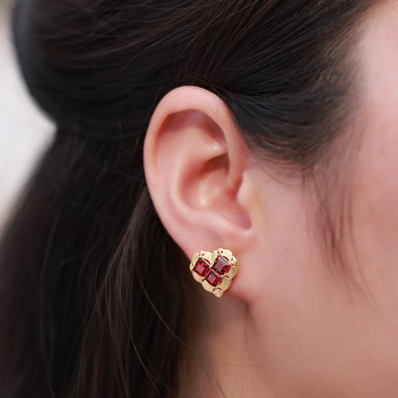 S925 Sterling Silver Gold-Plated Garnet Heart Earrings