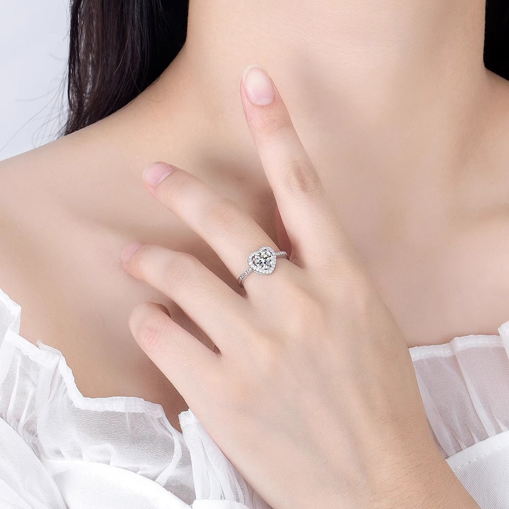 925 Sterling Silver Heart-Shaped Moissanite Open Ring