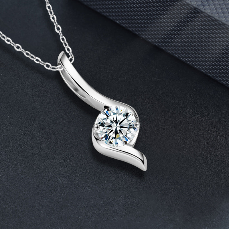 S925 Sterling Silver Moissanite Twisted Pendant Necklace