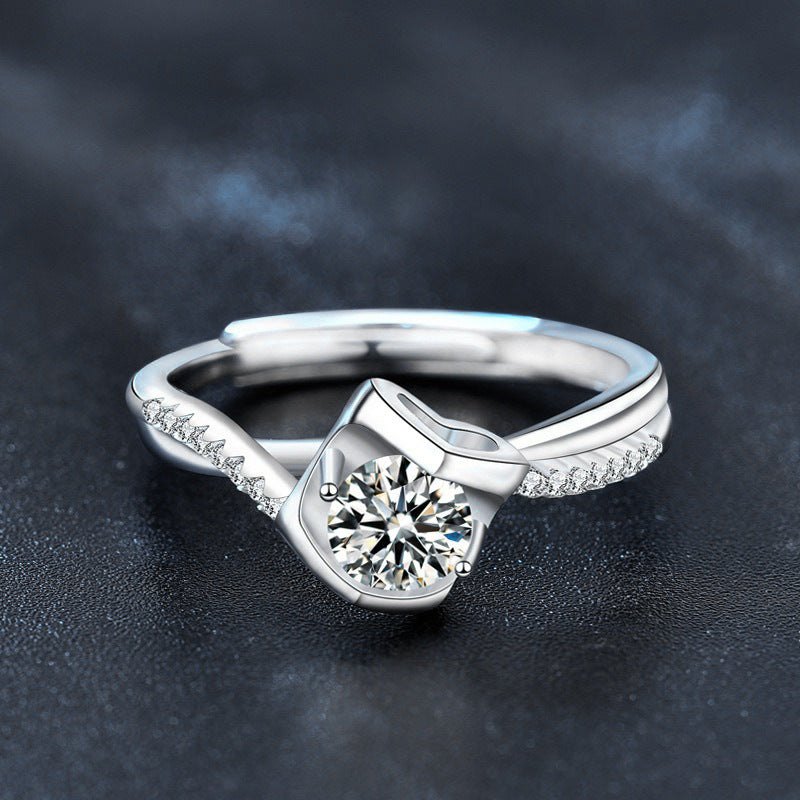 S925 Sterling Silver “Angel‘s Kiss” Moissanite Engagement Ring