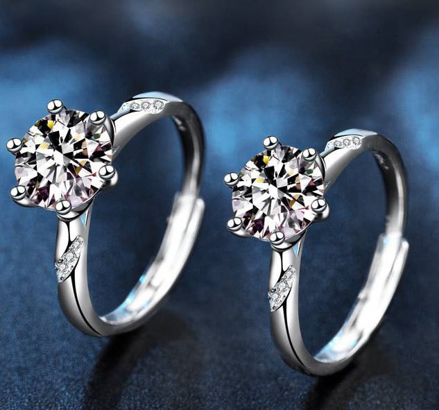 925 Sterling Silver Classic 6-Prong Crown Moissanite Ring