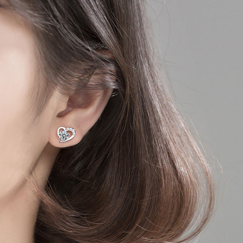 Moissanite S925 sterling silver heart-shaped earrings