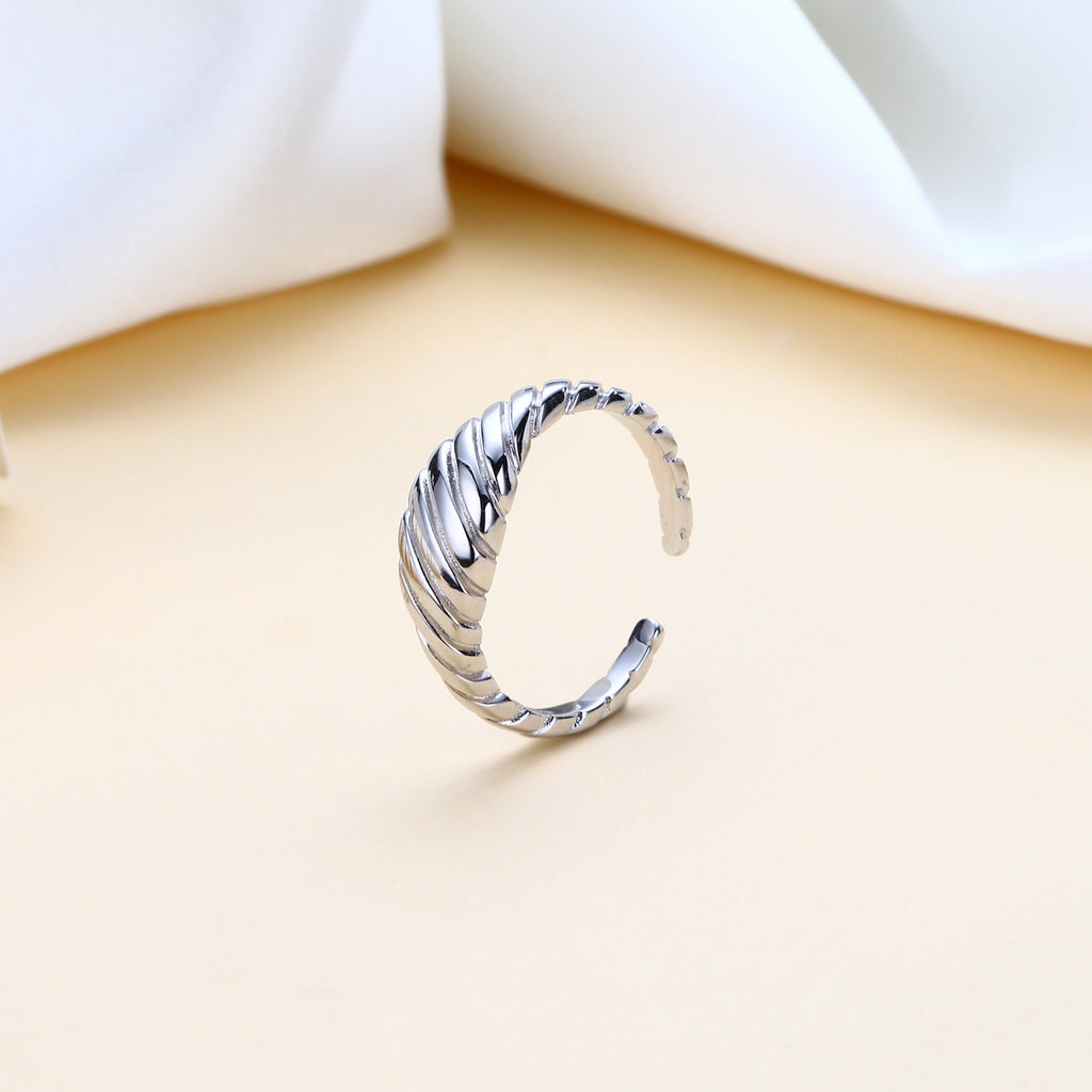 European and American style croissant twisted open ring S925 sterling silver