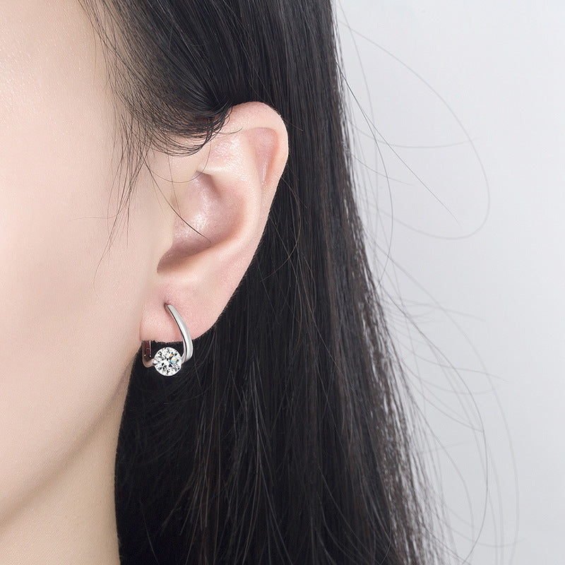 Simple lines 925 sterling silver stud earrings with moissanite