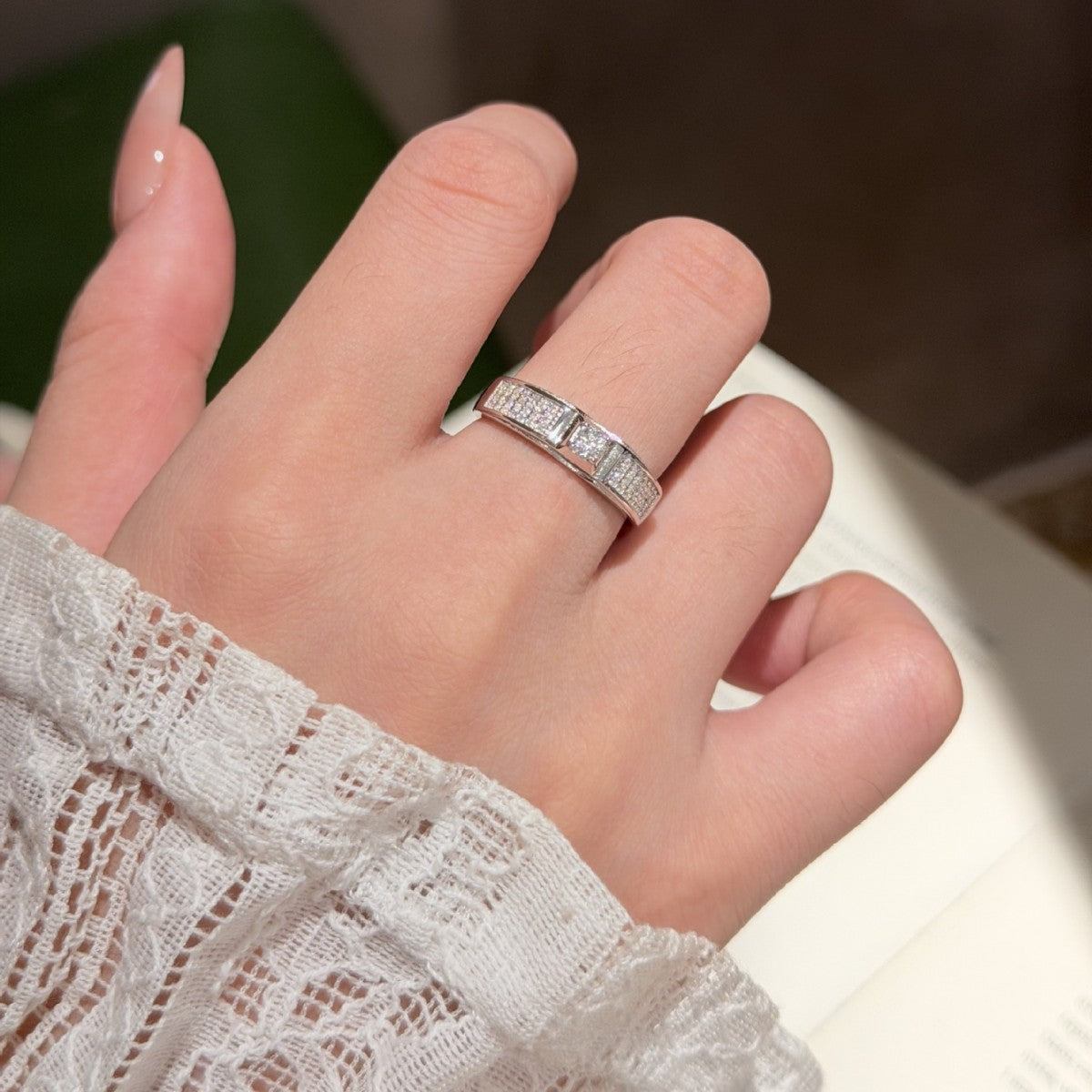 S925 Silver D-Color Moissanite "Starry Sky" Ring