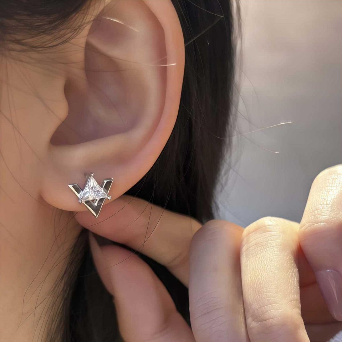 S925 Silver V-Shaped Triangular Moissanite Earrings