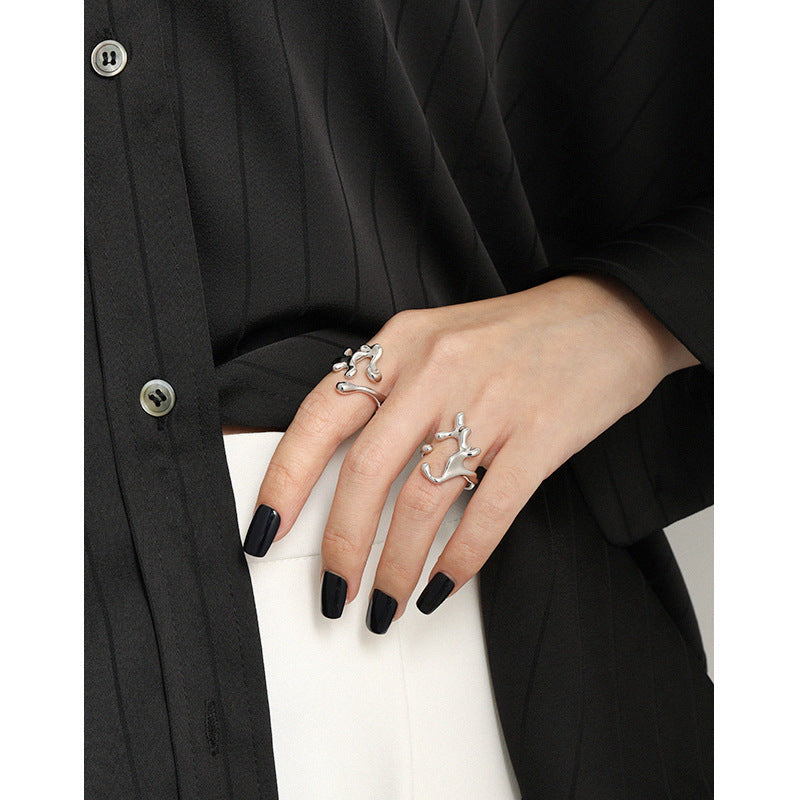 Abstract Sculptural Statement Ring – detail view 3