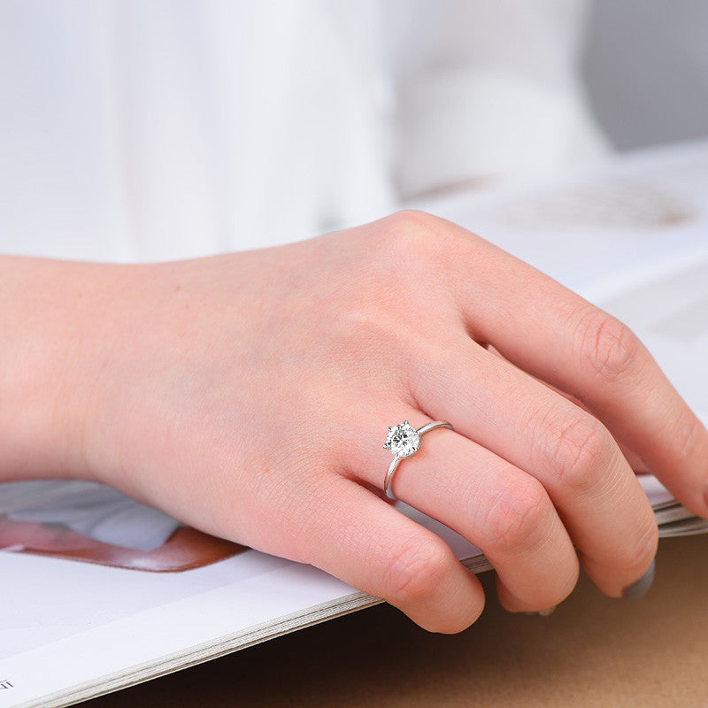 Classic 1ct 6-Prong Moissanite Ring – detail view 3