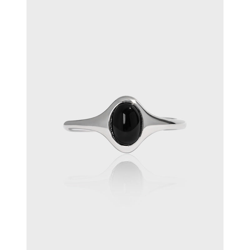 Minimalist Oval Black Onyx Ring