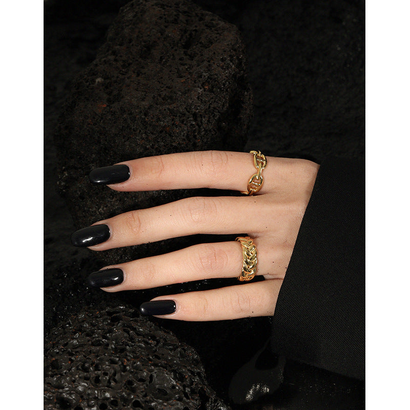 Sculptural Chain Link Open Ring – image 4