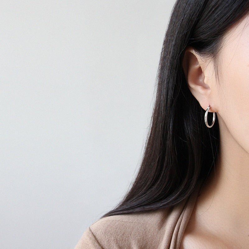 Rhodium Plated Classic Round Hoop Earrings – detail view 3