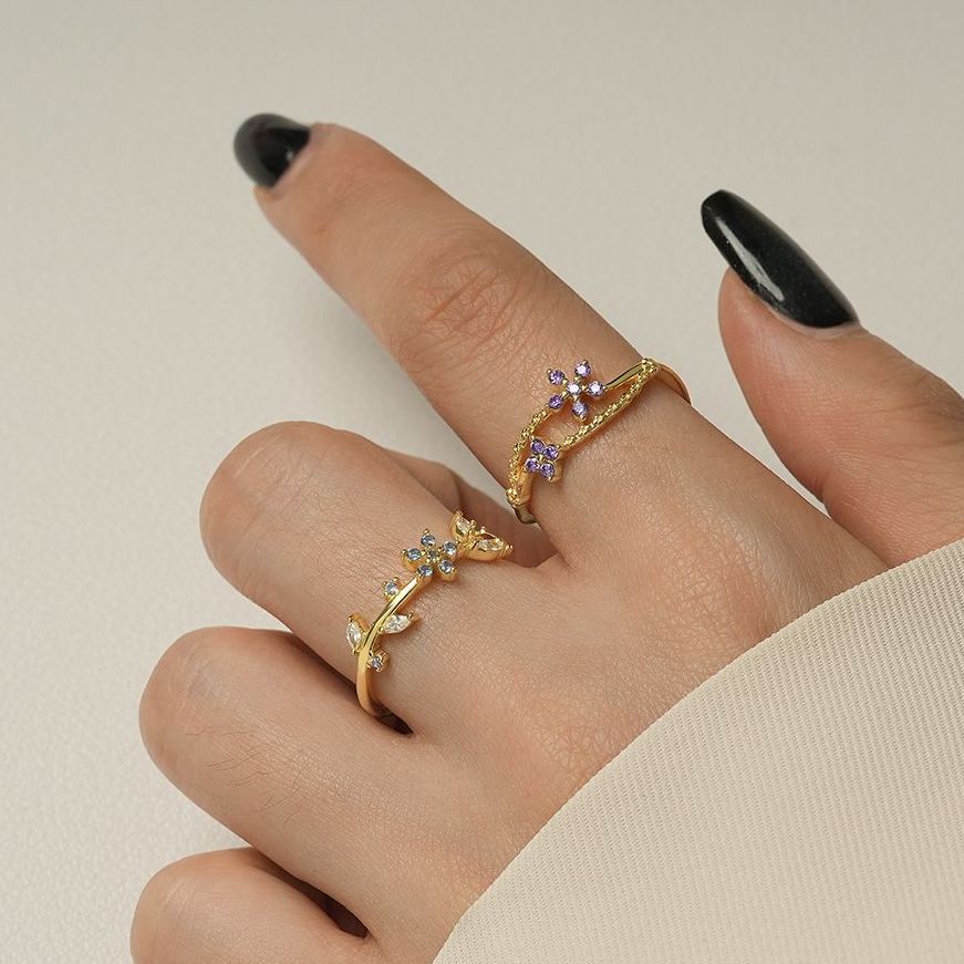 Colorful Cubic Zirconia Flower Ring – detail view 3