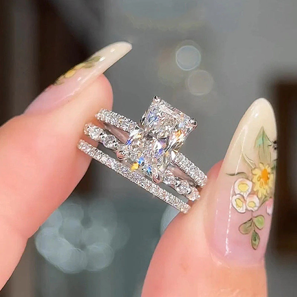 Crushed Ice CZ Bridal Ring Set – detail view 3