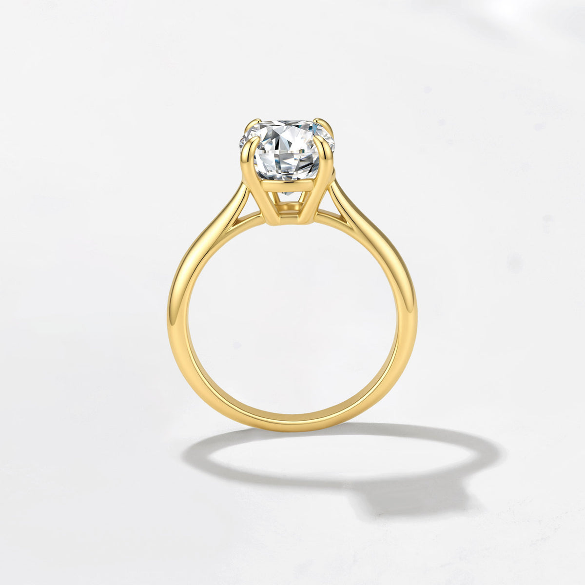 Cushion Cut Zircon Solitaire Ring – detail view 3