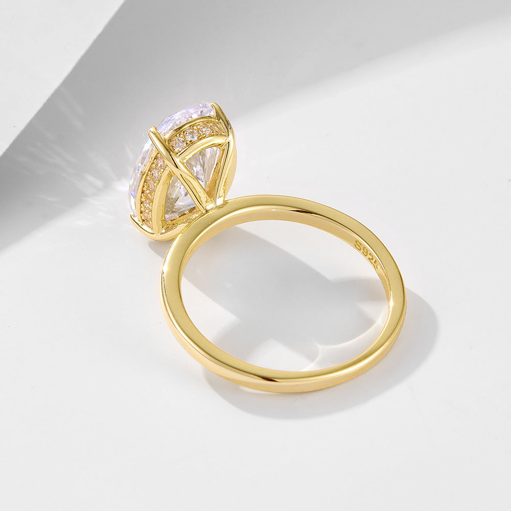 Round CZ Solitaire Eternity Ring Set – detail view 3