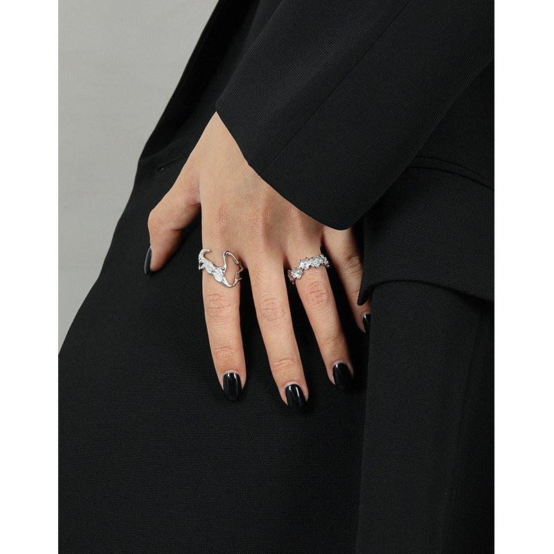Dainty Floral Garland Open Ring – detail view 3