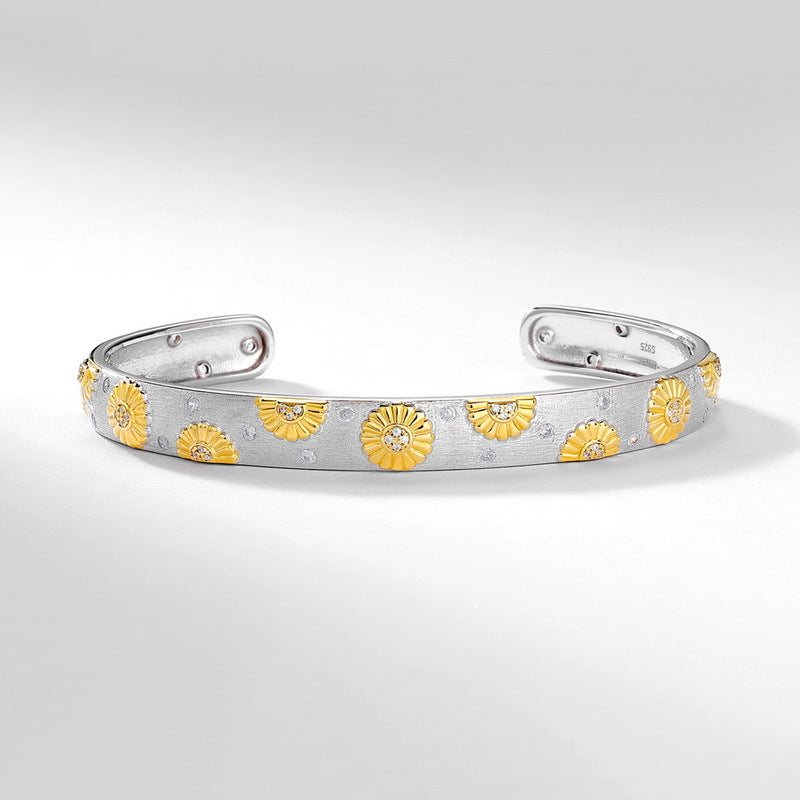 Daisy Zircon Inlaid Bangle