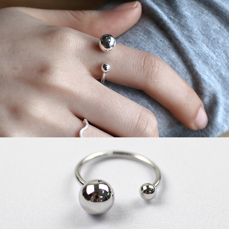Asymmetric Double Ball Open Ring – detail view 3