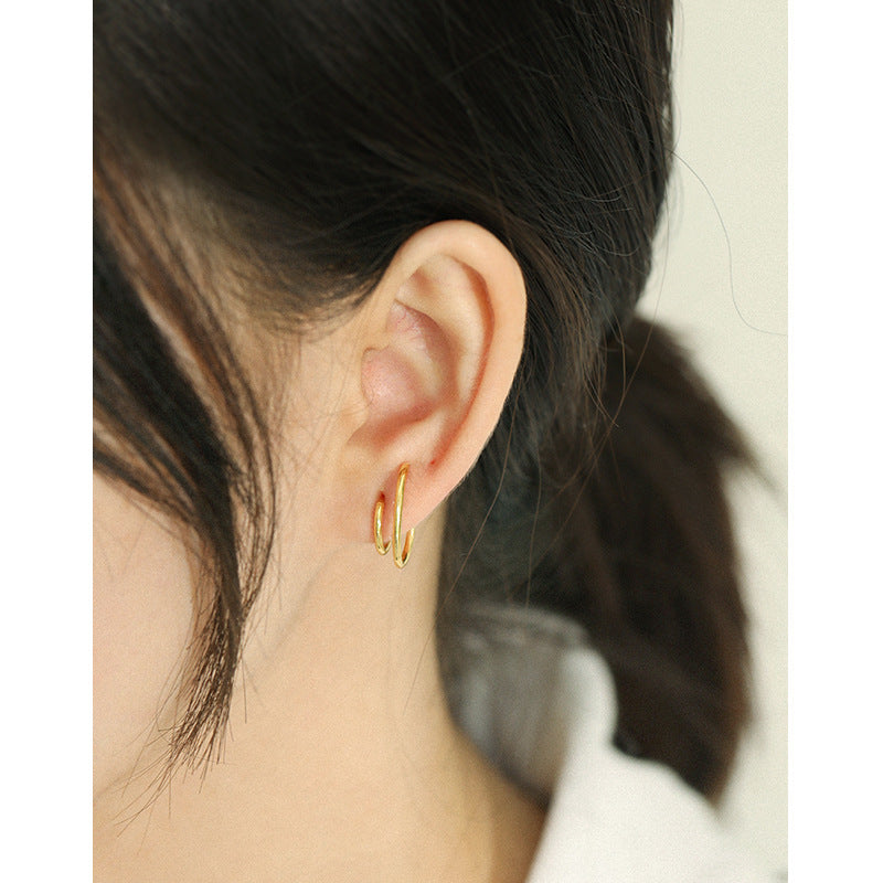 Sculptural Double Loop Open Hoop Earrings – detail view 3