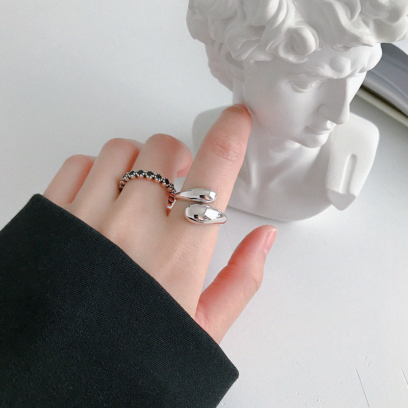 Sculptural Double Teardrop Open Ring – detail view 3