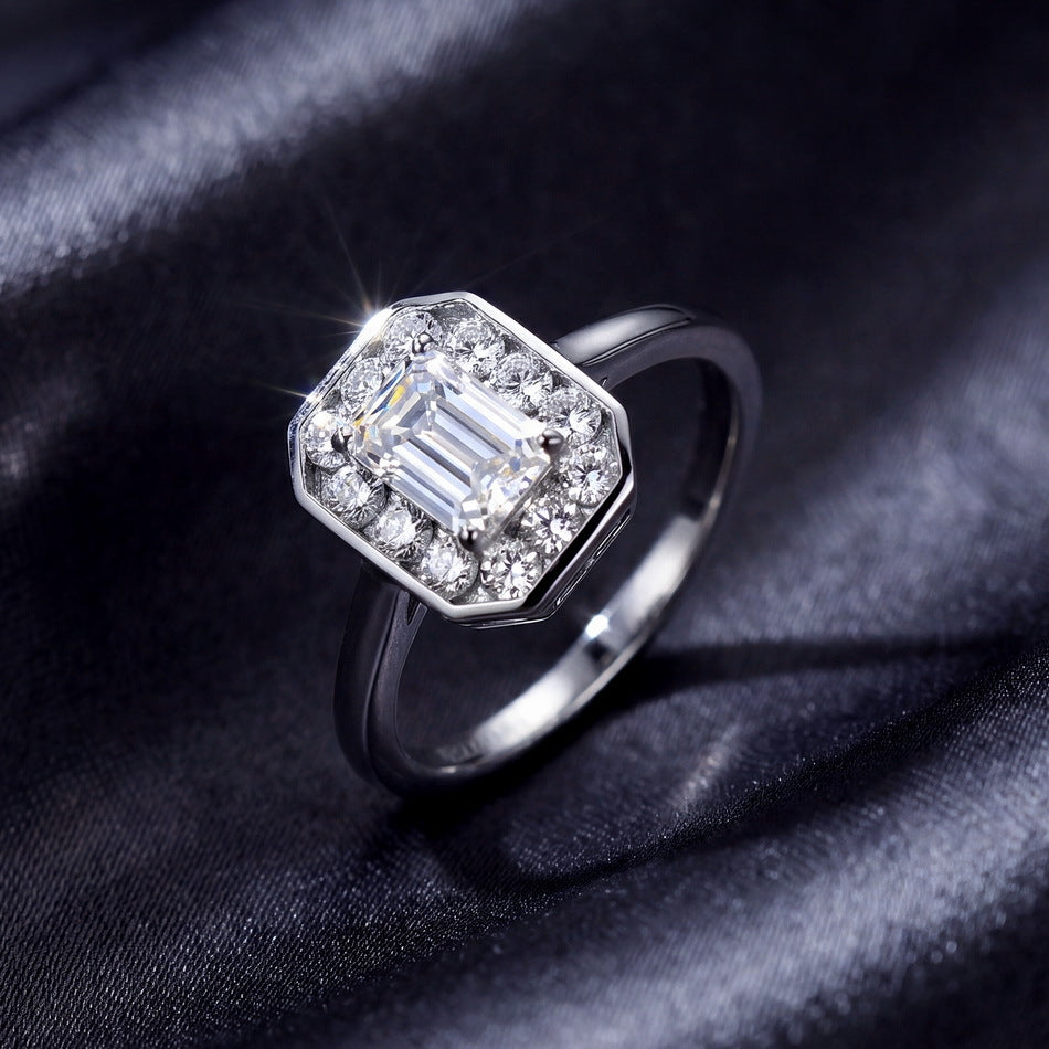Emerald Cut Lab Grown Diamond Halo Ring – detail view 3