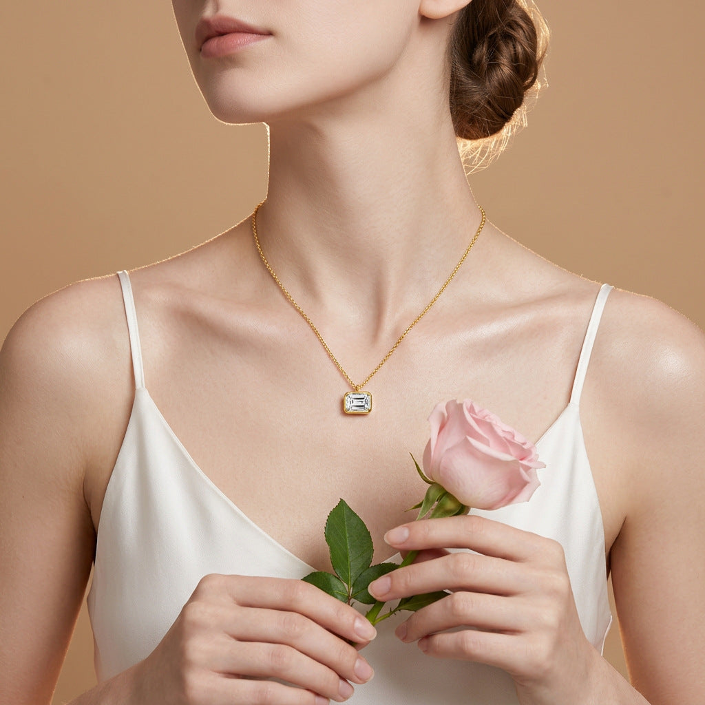 Emerald Cut Moissanite Pendant Necklace – detail view 3
