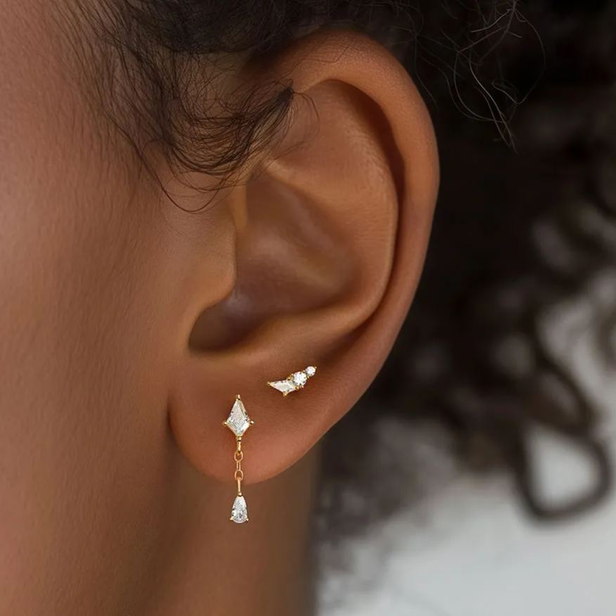 Geometric Zircon Stud Earrings YCE304 – detail view 3